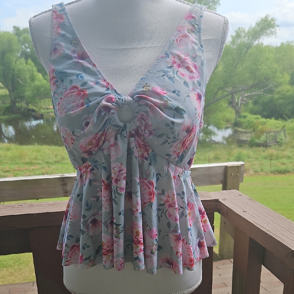 Floral Knot Front Peplum Top